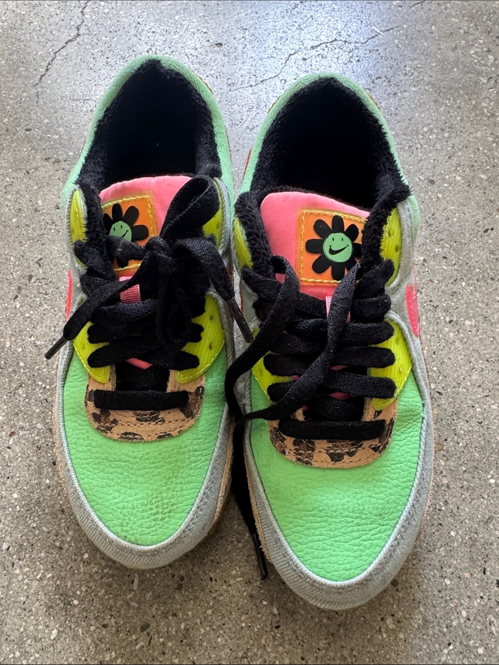 Nike Kids Multicolor Neon Green Pink Smiley Flower Sneakers